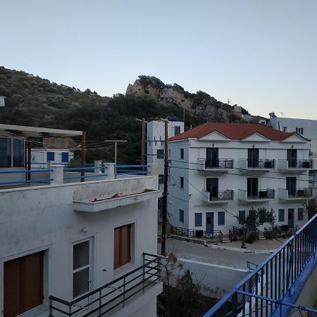 Stamatia'S Rooms Agios Kirykos  Ngoại thất bức ảnh