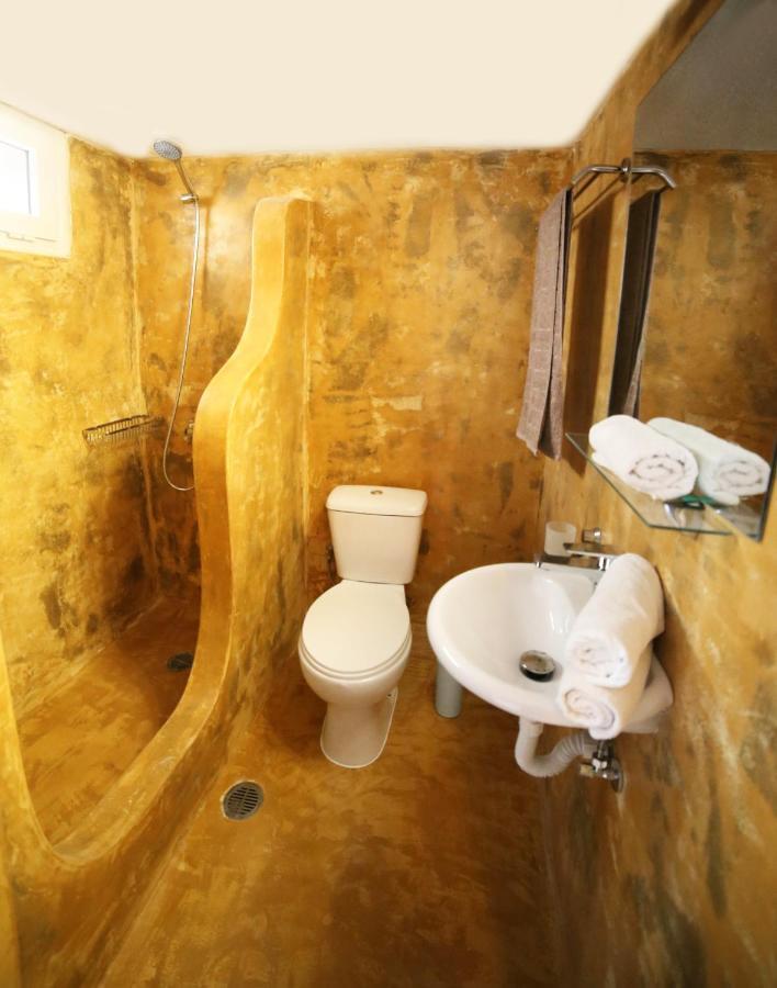 Stamatia'S Rooms Agios Kirykos  Ngoại thất bức ảnh